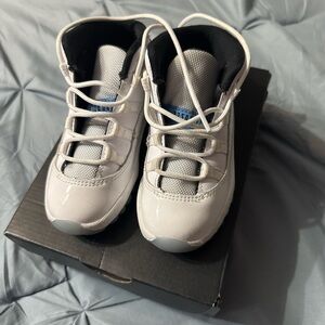 Nike Kids White and Gray Sneakers